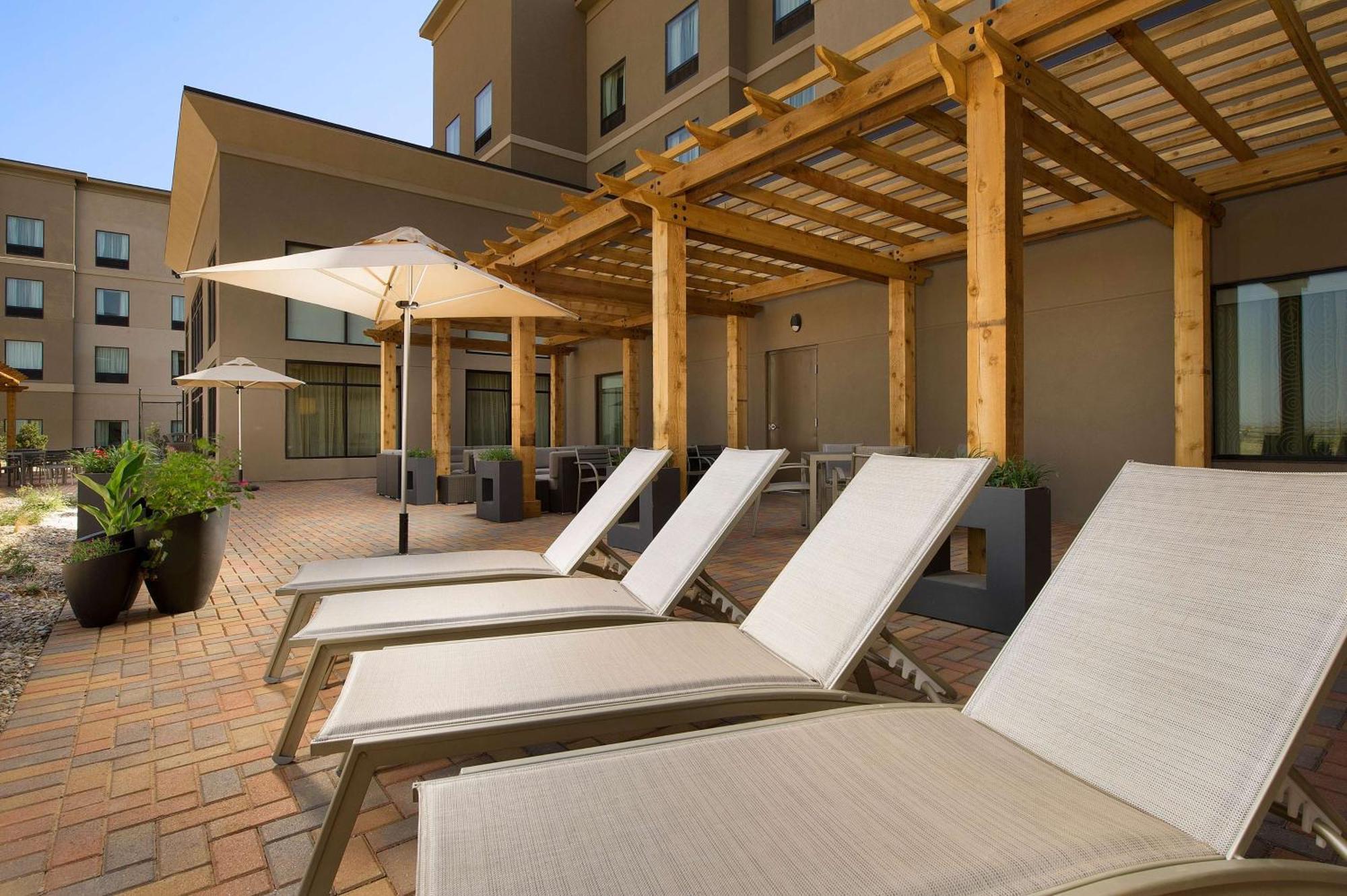 Homewood Suites By Hilton Мидланд Екстериор снимка